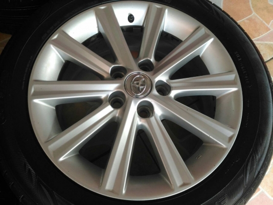 ล้อแม็ก Toyota camry ขอบ 17*7,ET45,5h114.3 พร้อมยาง Dunlop Enasave EC300+ 215 55 17 ผลิตปี 2018 ไม่มีเบียด ขายถูกๆ ทั้งชุด 18,900.-   *** ล้อเดิมเทิร์นได้ ติดตั้งฟรีค่ะ ***