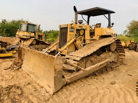 ขาย รถแทรคเตอร CAT D5H เครื่อง เกียรดี รถพร้อมใช้ เอกสารเล่มทะเบียน
