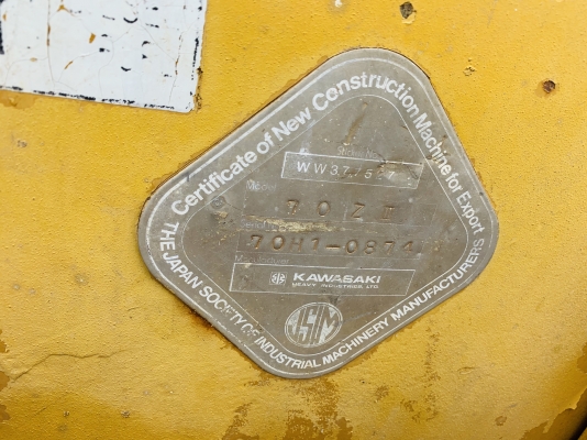ขาย รถตักKAWASAKI 70Z-3 เอกสารเล่มทะเบียน