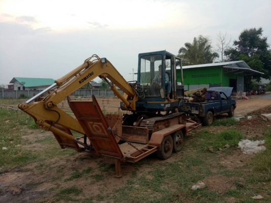 ขายรถแบคโฮ KOMATSU PC40-3