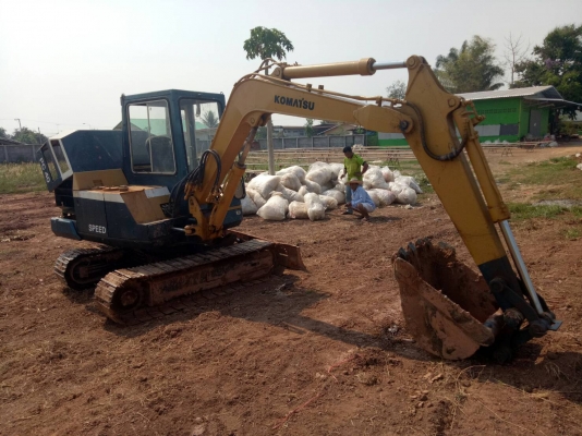 ขายรถแบคโฮ KOMATSU PC40-3