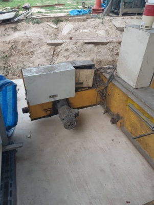 ขายครับ เครน 2 ตัน span 7.5เมตร รอก Maiden ญี่ปุ่น พร้อมใช้ ไม่มีรันเวย์ ราคา 45,000 บาทครับ