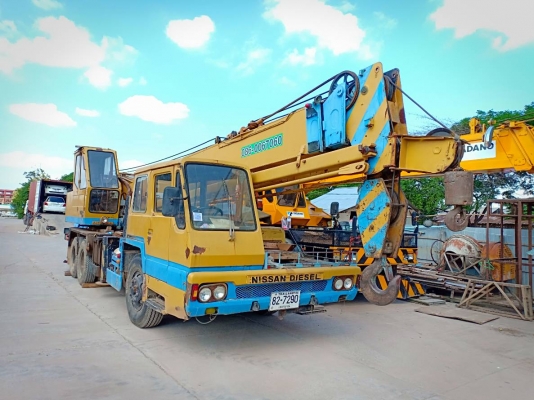 ขายรถเครน 16 ตัน คาโต้ ปั๊มสามตอน