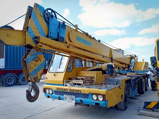 ขายรถเครน 16 ตัน คาโต้ ปั๊มสามตอน