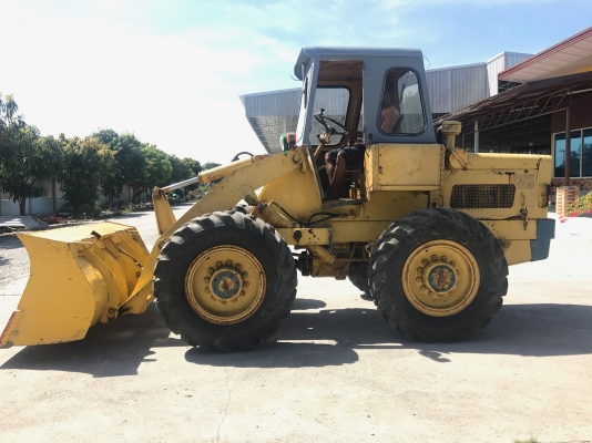 ขายรถตักKOMATSUรุ่นJH30Bรถนอกนำเข้าไม่เคยใช้งานในไทย สภาพดี เครื่องดีเซล4สูบบาท081-8302909  จิรโรจน์ Line : jiraroj2909