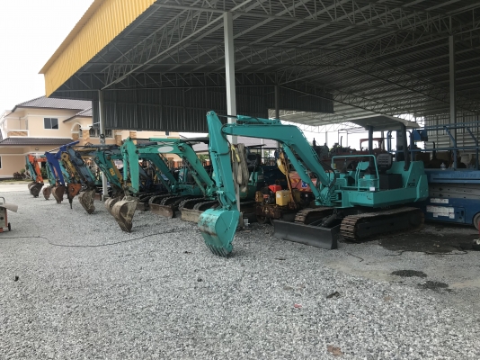 ขายถูกรถแบคโฮKOBELCOรุ่นSK032นำเข้าญี่ปุ่นไม่เคยใช้งานในไทยเอกสารพร้อม แทร็กยางเครื่อง3สูบสภาพพร้อมใช้งาน 081-8302909 จิรโรจน์ Line :jiraroj2909