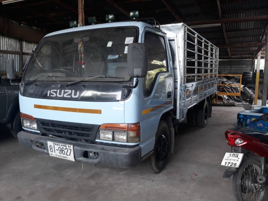 ขายรถISUZU120ฝาขาว จดทะเบียนปี44 สภาพสวย เอกสารพร้อมโอน รถพร้อมใช้งานมากๆๆ