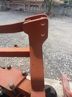 ขายผานบุกเบิก ยี่ห้อตราช้าง ขนาดใบ 4*22 ของใหม่เก่าเก็บยังไม่เคยใช้งาน  ราคา 26,000 บาท  สนใจติดต่อ 084-9997463