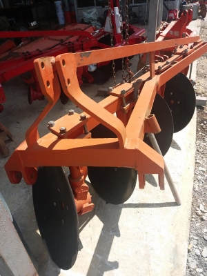 ขายผานบุกเบิก ยี่ห้อตราช้าง ขนาดใบ 4*22 ของใหม่เก่าเก็บยังไม่เคยใช้งาน  ราคา 26,000 บาท  สนใจติดต่อ 084-9997463