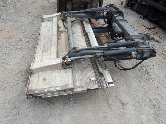 ขาย ฝาปิดท้าย ลิฟท์ปิดท้าย เป็นอลูมิเนียม แบบ 4 กระบอก พับเก็บได้ สำหรับ รถบรรทุก หกล้อ สิบล้อ เก่านอกแท้