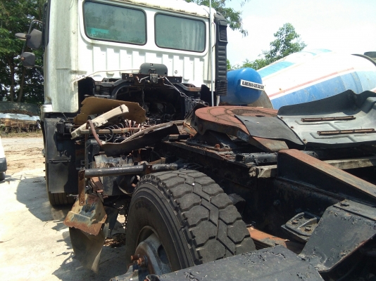 E3-209 รถหัวลาก 6 ล้อ HINO เครื่อง F20C