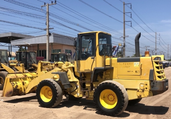 ขายรถตักล้อยาง KOMATSU WA200-3E แขนยาวพิเศษ รถนอกนำเข้าจากญี่ปุ่น สภาพสวยพร้อมใช้