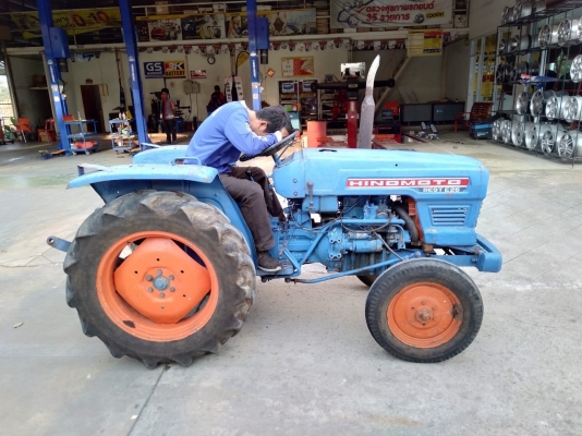 ขายด่วน !! HInomoto E25 25 แรงม้า ตัวเปล่าเพลาเดียว มีลิ้ง youtube ขายด่วน !! HInomoto E25 25 แรงม้า ตัวเปล่าเพลาเดียว มีลิ้ง youtube
