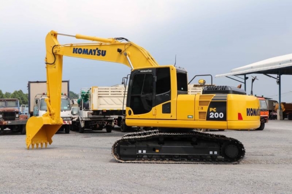 ขายด่วน!! Komatsu PC200-8MO ไมล์ ชม. 8,300 สภาพนางฟ้า ค่ะ ขายด่วน!! Komatsu PC200-8MO ไมล์ ชม. 8,300 สภาพนางฟ้า ค่ะ