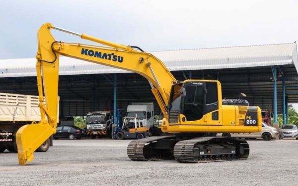 ขายด่วน!! Komatsu PC200-8MO ไมล์ ชม. 8,300 สภาพนางฟ้า ค่ะ ขายด่วน!! Komatsu PC200-8MO ไมล์ ชม. 8,300 สภาพนางฟ้า ค่ะ