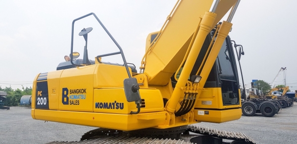ขายด่วน!! Komatsu PC200-8MO ไมล์ ชม. 8,300 สภาพนางฟ้า ค่ะ ขายด่วน!! Komatsu PC200-8MO ไมล์ ชม. 8,300 สภาพนางฟ้า ค่ะ