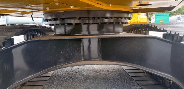 ขายด่วน!! Komatsu PC200-8MO ไมล์ ชม. 8,300 สภาพนางฟ้า ค่ะ ขายด่วน!! Komatsu PC200-8MO ไมล์ ชม. 8,300 สภาพนางฟ้า ค่ะ