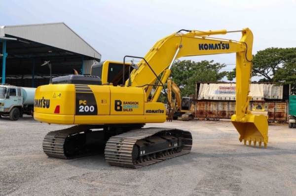 ขายด่วน!! Komatsu PC200-8MO ไมล์ ชม. 8,300 สภาพนางฟ้า ค่ะ ขายด่วน!! Komatsu PC200-8MO ไมล์ ชม. 8,300 สภาพนางฟ้า ค่ะ