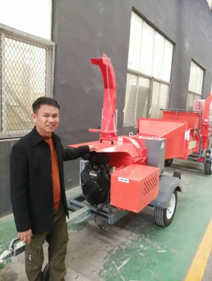 เครื่่องสับไม้