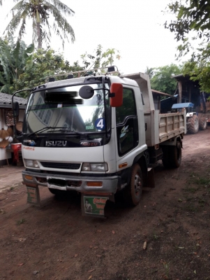 ขาย ยก ชุด 6 ล้อด้ัม 3 คัน +รถไถฟอร์ด 2 เพลา แบคโฮ + เทเลอร์ เล่มทะเบียนครบ พร้อมใช้งาน ราคา 3.5 ล้าน บาท ( ต่อรองหน้างาน ) ดูรถที จ. อำนาจเจริญ  สอบถามเพิ่ม 098 668-3479 dtac 094 283-9369 สิทธิ์ คับ