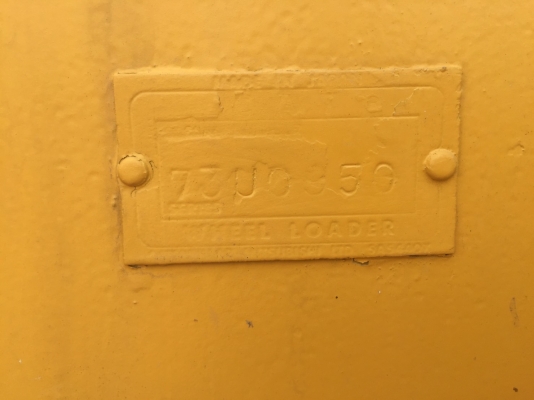 ขายรถตักCAT 930 สภาพสวยพร้อมใช้ ราคา580,000บาท ติดต่อคุณอ๊อฟ พิจิตร 086-737-9991