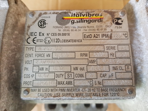 ขายมอเตอร์เขย่า-สั่น ยี่ห้อ Italvibras 0.12 KW มือสองครับ ใช้งานได้ดี ใช้ไฟ 3 เฟส