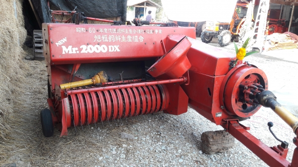 เครื่องอัดฟาง STAR NEW MR.2000 DX เข้าจากญี่ปุ่นไม่เคยใช้งานในไทยพร้อมใช้ เครื่องอัดฟาง STAR NEW MR.2000 DX เข้าจากญี่ปุ่นไม่เคยใช้งานในไทยพร้อมใช้