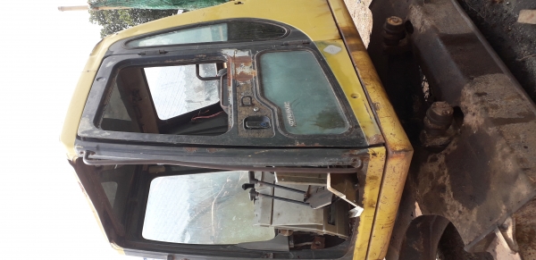 ขายหังเก๋งแม็กโค / โคมัสสุ 200-6 ขายหังเก๋งแม็กโค / โคมัสสุ 200-6