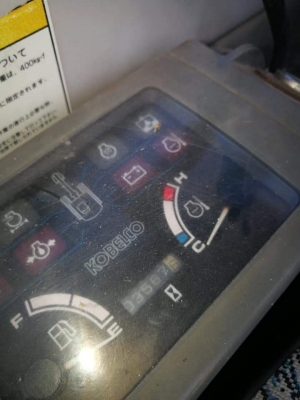 ขายจ้า..KOBELCO SK 60-2 มาร์คไฟว์  ธรรมดา เก่านอกแท้  ใช้งานมาน้อย 3,xxxชั่วโมง เครื่องปั๊มดี พร้อมใช้  โทร 089-3818694 จ๊อย