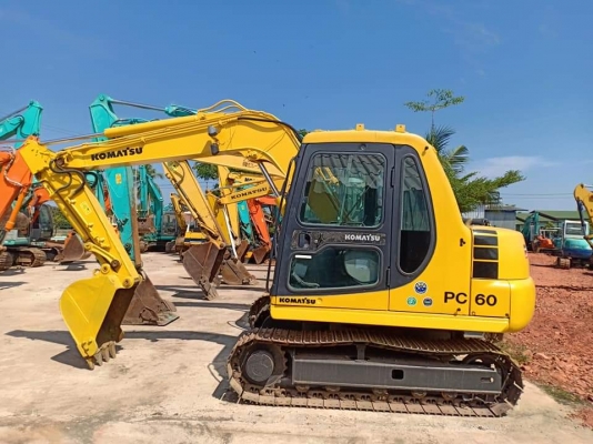 ขายจ้า..KOMATSU PC60-7 เก่านอกแท้ มีลายแย๊ก เครื่องปั๊มดี 5,xxx ชั่วโมง โทร 089-3818694จ๊อย