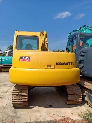 ขายจ้า..KOMATSU PC60-7 เก่านอกแท้ มีลายแย๊ก เครื่องปั๊มดี 5,xxx ชั่วโมง โทร 089-3818694จ๊อย