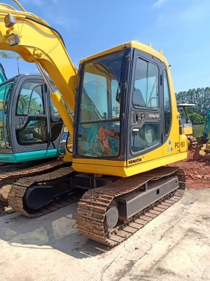 ขายจ้า..KOMATSU PC60-7 เก่านอกแท้ มีลายแย๊ก เครื่องปั๊มดี 5,xxx ชั่วโมง โทร 089-3818694จ๊อย