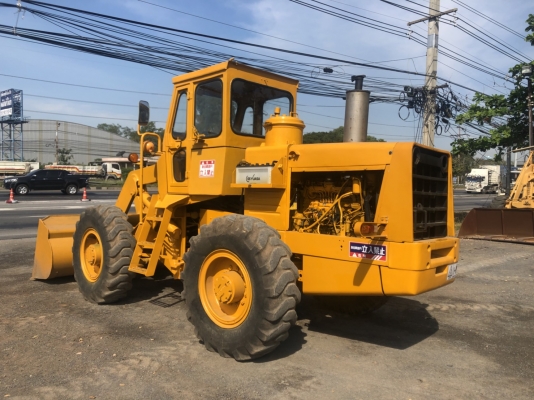 ขายรถตัก KOMATSU JH63 สมบูรณ์พร้อมใช้ครับ FROM JAPAN ติดต่อ 063-9316985 ID LINE : 0639316985