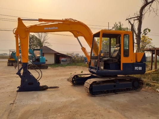 ขายรถขุดKOMATSU PC60-5 **พร้อมหัวกระแทกNPK** เครื่องยนต์โคมัสสุ 4D95 จำนวน 4 สูบ คอนโทรลลูกหมาก ปั๊ม ขายรถขุดKOMATSU PC60-5 **พร้อมหัวกระแทกNPK** เครื่องยนต์โคมัสสุ 4D95 จำนวน 4 สูบ คอนโทรลลูกหมาก ปั๊ม