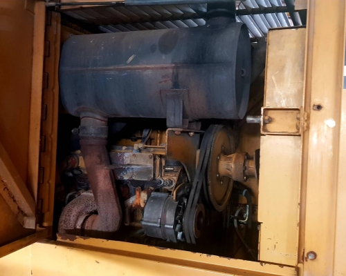 ขายรถตัก CATERPILLAR 324F  สภาพสวยมาก รถเดิมๆทั้งคัน  พร้อมใช้ น็อตไม่เคยแกะ ซื้อมือหนึ่งมาตักข้าว ของเหลวใหม่ทั้งหมด ยางดีทั้ง4เส้น 095-2268886 ตั้ม