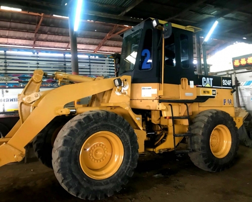 ขายรถตัก CATERPILLAR 324F  สภาพสวยมาก รถเดิมๆทั้งคัน  พร้อมใช้ น็อตไม่เคยแกะ ซื้อมือหนึ่งมาตักข้าว ของเหลวใหม่ทั้งหมด ยางดีทั้ง4เส้น 095-2268886 ตั้ม