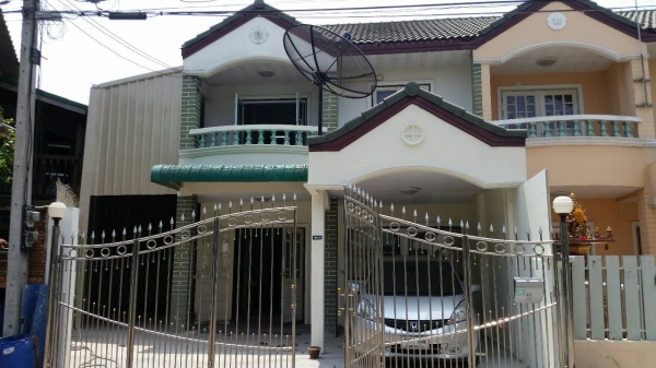 เช่าบ้านทาวเฮ้าส์ 2 ชั้นพุทธมณฑล สาย4