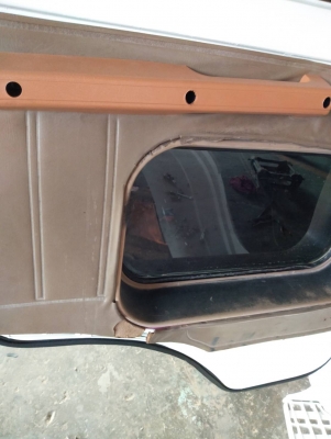 ขายหัวรถฮีโน่4D สวย อุปกรณ์ครบ ราคา 63000 บาท สนใจติดต่อคุณเอ 087-049-9962