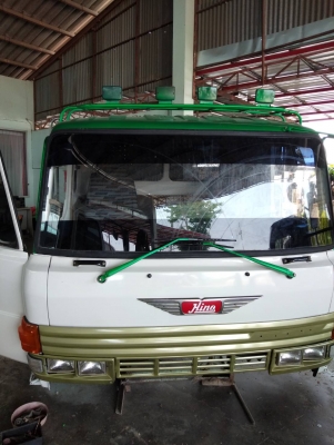 ขายหัวรถฮีโน่4D สวย อุปกรณ์ครบ ราคา 63000 บาท สนใจติดต่อคุณเอ 087-049-9962