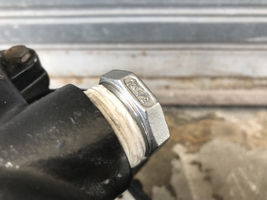 ( เหลือ 1ตัวครับ )ขายปั้มไดอะแฟรม ARO Ingersoll Rand โครงสร้างสแตนเลส ขนาด 1นิ้ว สภาพสวย ดูดแรง พร้อมใช้งาน มี 2ตัว ราคาตัวละ 6,300 บาท