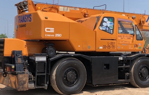 ขายรถเครน TADANO TR250M-6 (ขนาด 25 ตัน) ปี 2000 นำเข้าเองจากญี่ปุ่น สภาพสวยพร้อมใช้ มีVDOการทำงานครั
