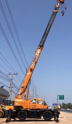 ขายรถเครน TADANO TR250M-6 (ขนาด 25 ตัน) ปี 2000 นำเข้าเองจากญี่ปุ่น สภาพสวยพร้อมใช้ มีVDOการทำงานครั