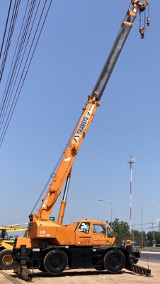 ขายรถเครน TADANO TR250M-6 (ขนาด 25 ตัน) ปี 2000 นำเข้าเองจากญี่ปุ่น สภาพสวยพร้อมใช้ มีVDOการทำงานครั