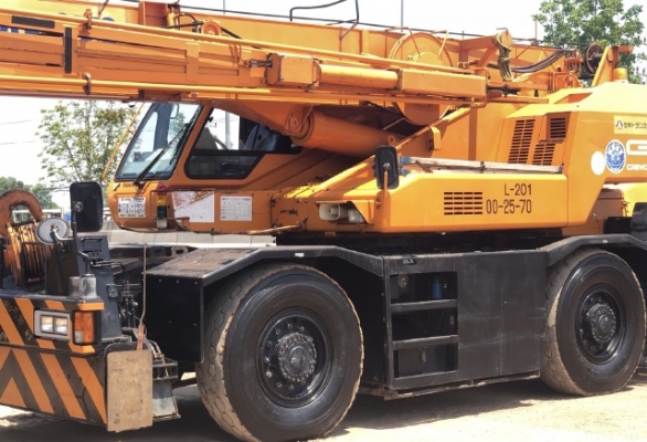 ขายรถเครน TADANO TR250M-6 (ขนาด 25 ตัน) ปี 2000 นำเข้าเองจากญี่ปุ่น สภาพสวยพร้อมใช้ มีVDOการทำงานครั