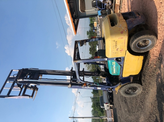 รถยกโฟล์คลิฟท์KOMATSU FD35T-7 รถยกโฟล์คลิฟท์KOMATSU FD35T-7