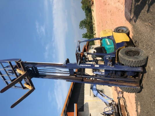 รถยกโฟล์คลิฟท์KOMATSU FD35T-7 รถยกโฟล์คลิฟท์KOMATSU FD35T-7