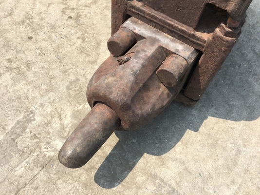 หัวแย็กติดรถขุด ยี่ห้อ NPK รุ่น H-6X ใส่กับรุ่น PC100-PC130 กำลังสวย มือ2จากญี่ปุ่น แท้ 100\% ยี่ห้อดัง รุ่นนิยม หัวแย็กติดรถขุด ยี่ห้อ NPK รุ่น H-6X ใส่กับรุ่น PC100-PC130 กำลังสวย มือ2จากญี่ปุ่น แท้ 100\% ยี่ห้อดัง รุ่นนิยม