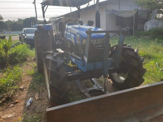 ขายด่วนๆรถไถ2เพาอุปกรณ์มีผานหน้าหลัง เล่มทะเบียนครบราคา345000฿ดูรถปากช่องT0811336755ภัทร