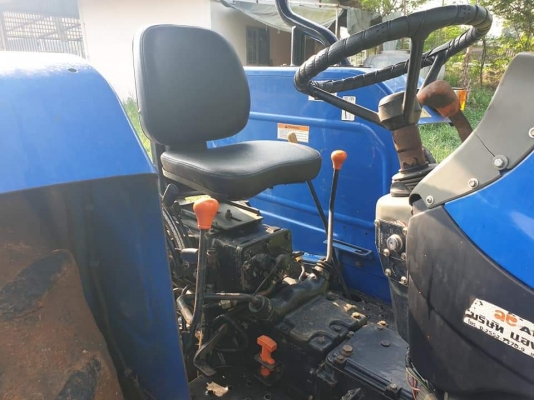 ขายด่วนๆรถไถ2เพาอุปกรณ์มีผานหน้าหลัง เล่มทะเบียนครบราคา345000฿ดูรถปากช่องT0811336755ภัทร