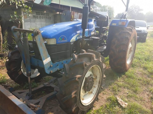 ขายด่วนๆรถไถ2เพาอุปกรณ์มีผานหน้าหลัง เล่มทะเบียนครบราคา345000฿ดูรถปากช่องT0811336755ภัทร